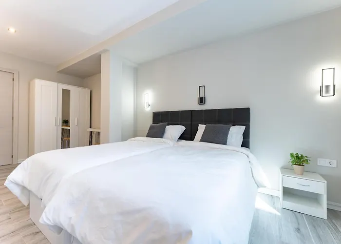 Malagasuite Golden Views Fuengirola